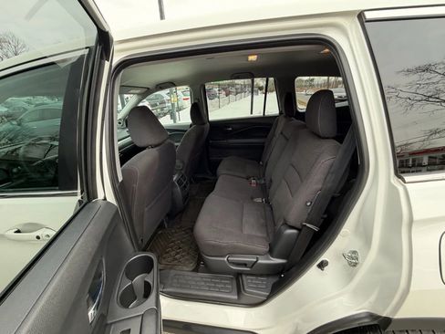 Used 2017 Honda Pilot EX image 20