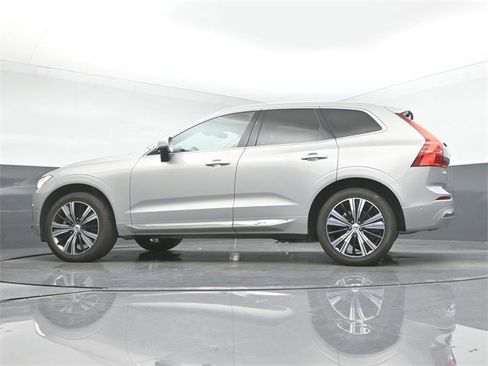 Used 2022 Volvo XC60 B5 Inscription w/ Advanced Package image 42