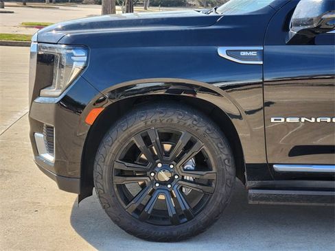 Used 2021 GMC Yukon Denali w/ Denali Ultimate Package image 8