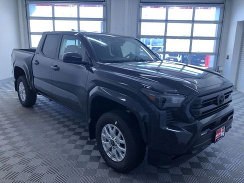 New 2025 Toyota Tacoma SR5 image 7