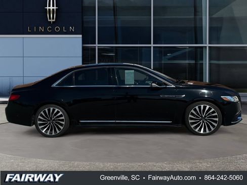 Used 2017 Lincoln Continental Black Label w/ Rear-seat Package AWD/4WD image 9