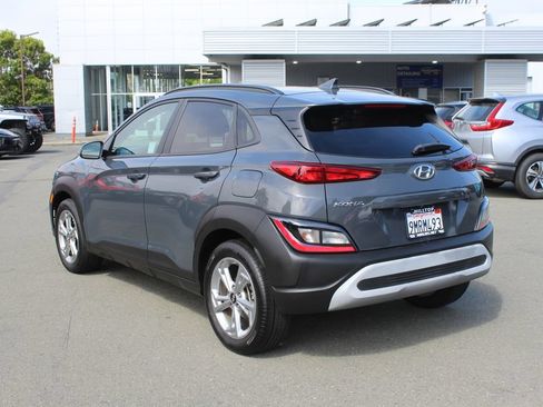 Used 2023 Hyundai Kona SEL w/ Cargo Package FWD image 9