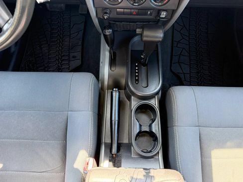 Used 2010 Jeep Wrangler Sport AWD/4WD image 15