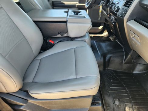 Used 2022 Ford F250 XL w/ STX Appearance Package AWD/4WD image 14