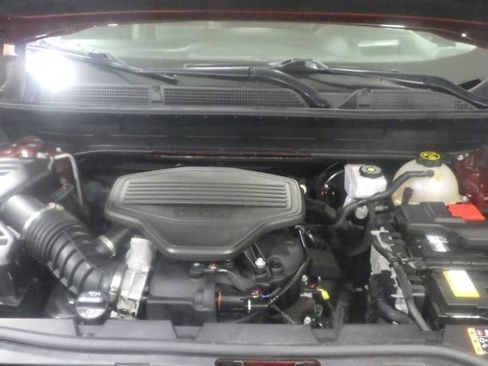 Used 2021 GMC Acadia AT4 w/ Technology Package AWD/4WD image 10