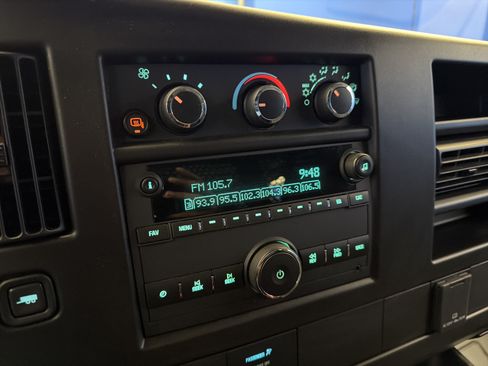 Used 2024 Chevrolet Express 2500 w/ Driver Convenience Package RWD image 18