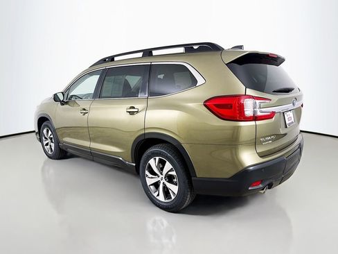 Used 2023 Subaru Ascent Premium w/ Convenience Package image 6