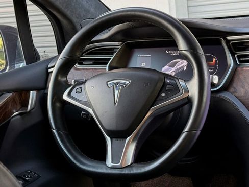 Used 2017 Tesla Model X 100D AWD/4WD image 11