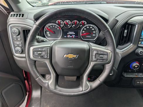 Used 2021 Chevrolet Silverado 1500 LT AWD/4WD image 14