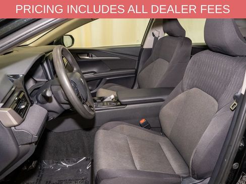 Used 2025 Toyota Camry LE FWD image 10