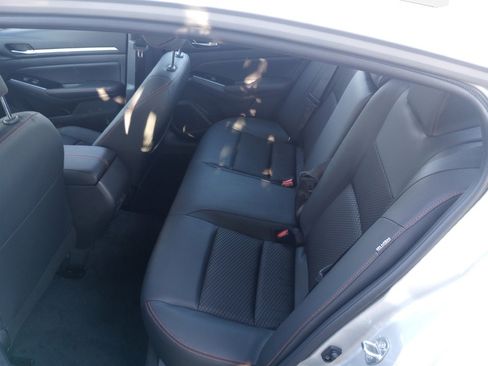 New 2025 Nissan Altima 2.5 SR image 13