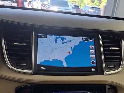 Used 2019 INFINITI QX50 Luxe w/ Navigation Package FWD image 22