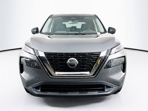 Used 2021 Nissan Rogue S FWD image 2