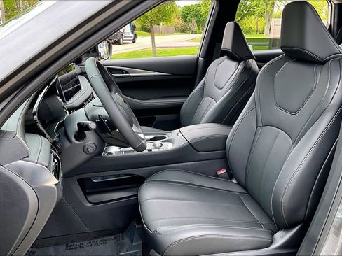 New 2027 INFINITI QX60 Luxe w/ Cargo Package FWD image 9