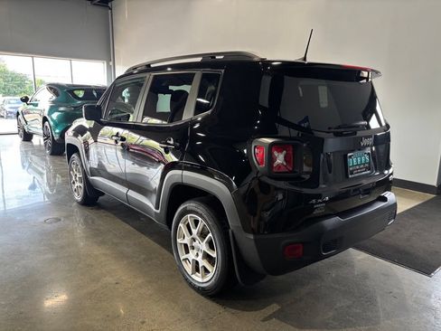 Used 2020 Jeep Renegade Latitude w/ Cold Weather Group AWD/4WD image 8