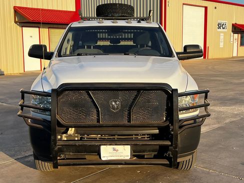 Used 2018 RAM 3500 Tradesman AWD/4WD image 3