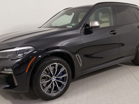 Used 2021 BMW X5 M50i w/ Premium Package image 3