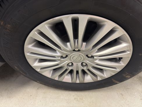 Used 2015 Chrysler Town & Country Touring-L w/ Driver Convenience Group image 30