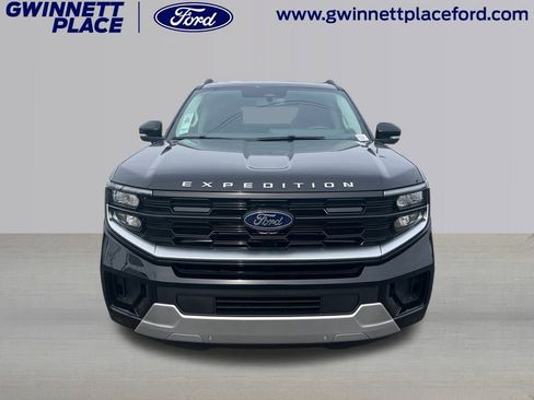 New 2025 Ford Expedition Max Platinum w/ Driver's Package image 25