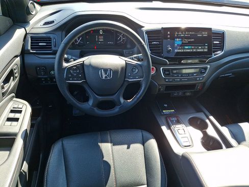 Used 2024 Honda Passport TrailSport image 11