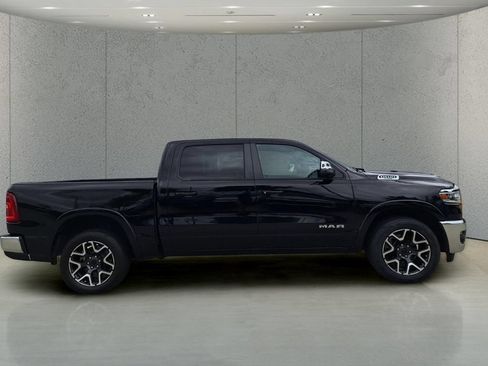 Used 2025 RAM 1500 Laramie AWD/4WD image 6