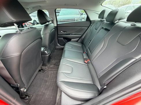 Used 2022 Hyundai Elantra Limited FWD image 26