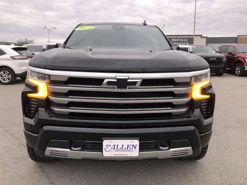 Used 2024 Chevrolet Silverado 1500 High Country w/ High Country Premium Package image 8