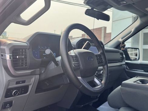 Used 2025 Ford F150 XLT AWD/4WD image 13