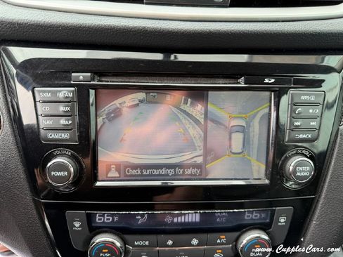 Used 2015 Nissan Rogue SL AWD/4WD image 26