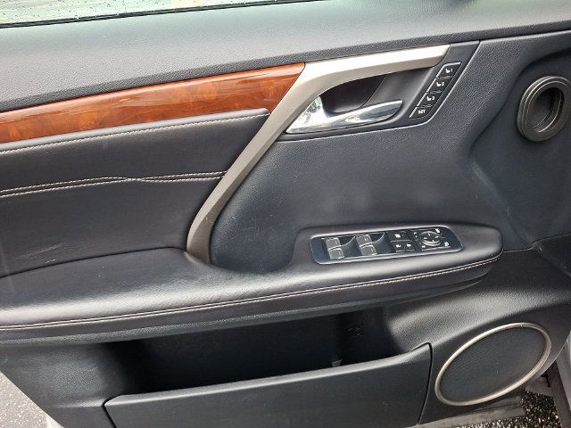 Used 2018 Lexus RX 350L FWD image 12