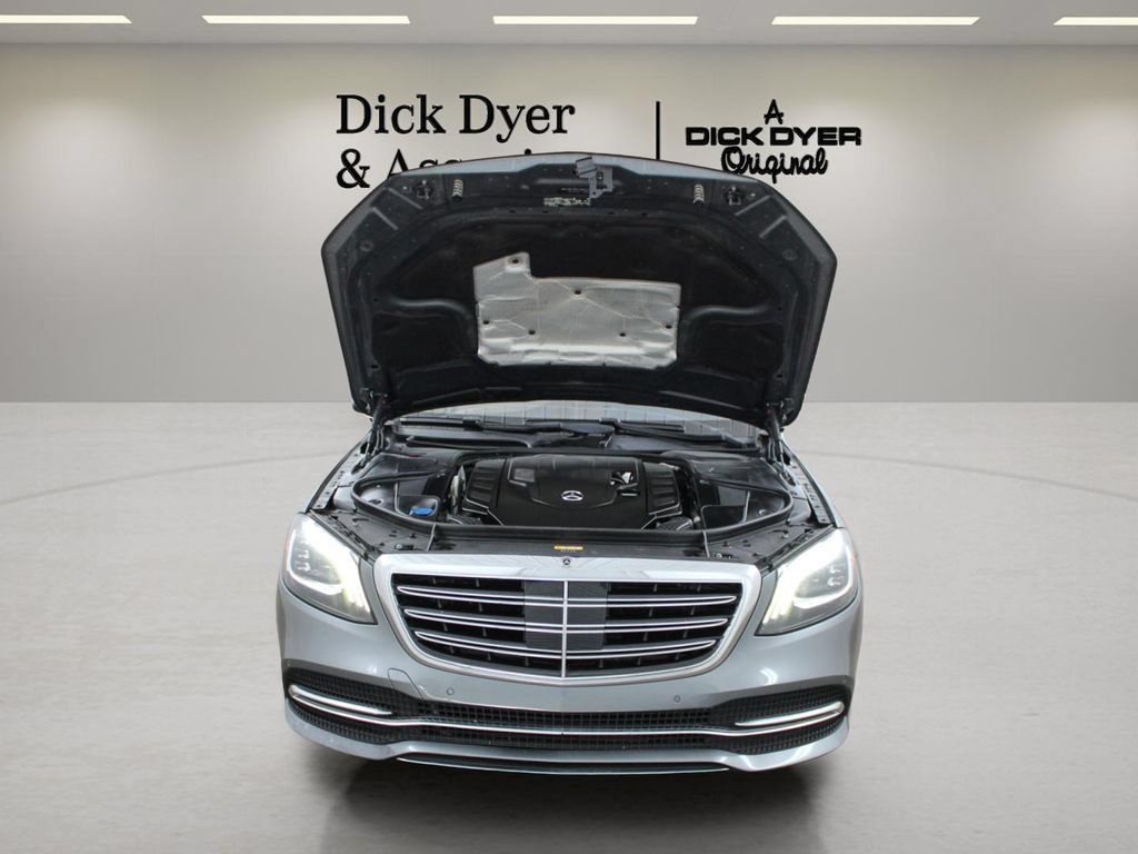 Used 2018 Mercedes-Benz S 560 Sedan image 39