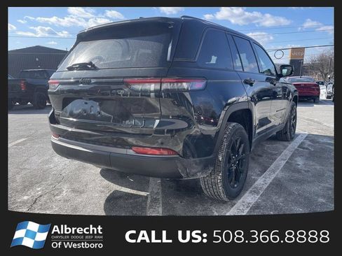 New 2026 Jeep Grand Cherokee Altitude AWD/4WD image 5