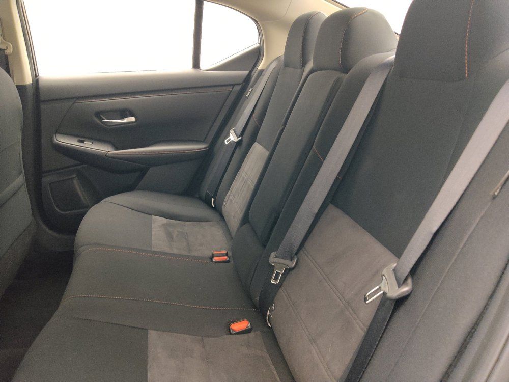 Used 2025 Nissan Sentra SR FWD image 18
