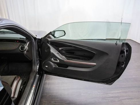 Used 2012 Chevrolet Camaro ZL1 image 17