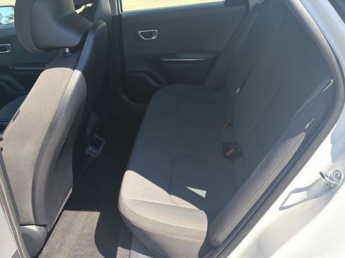 Used 2025 Kia K4 FWD image 29