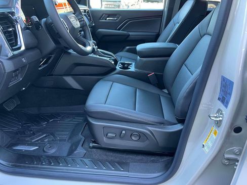 New 2026 GMC Canyon Elevation w/ Convenience Package image 21