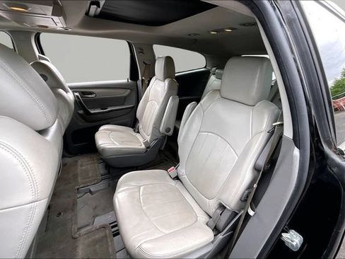 Used 2014 Chevrolet Traverse LTZ AWD/4WD image 16