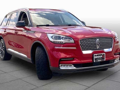 Used 2020 Lincoln Aviator Reserve w/ Equipment Group 202A AWD/4WD image 3