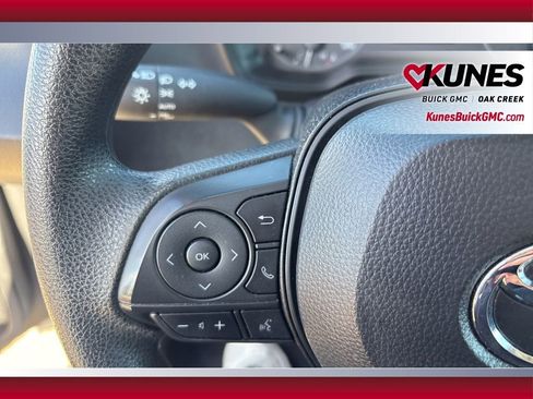 Used 2025 Toyota Corolla LE image 15