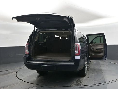 Used 2018 GMC Yukon XL Denali image 50