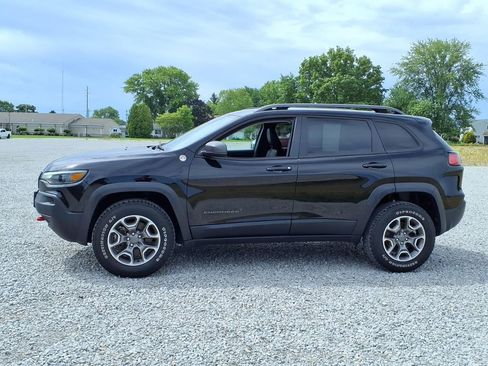 Used 2021 Jeep Cherokee Trailhawk w/ Premium Leather Package AWD/4WD image 10