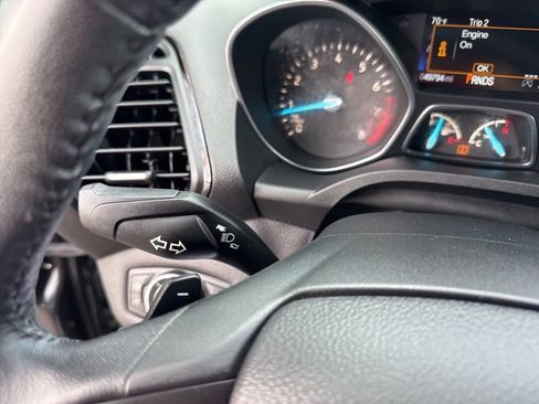 Used 2017 Ford Escape Titanium AWD/4WD image 19