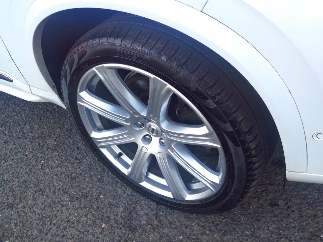 Used 2017 Volvo XC90 T8 Inscription w/ Luxury Package AWD/4WD image 30
