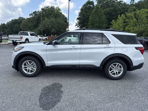 New 2026 Ford Explorer Active w/ Active Comfort Package RWD image 4
