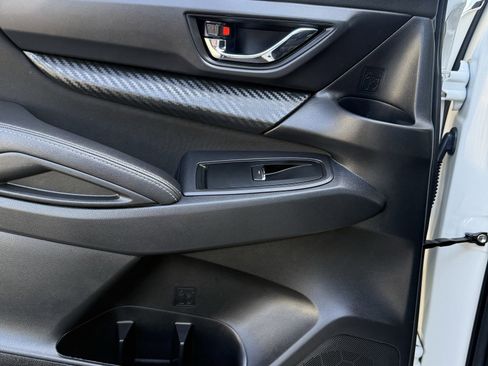 Used 2023 Subaru Ascent Premium w/ Convenience Package image 13