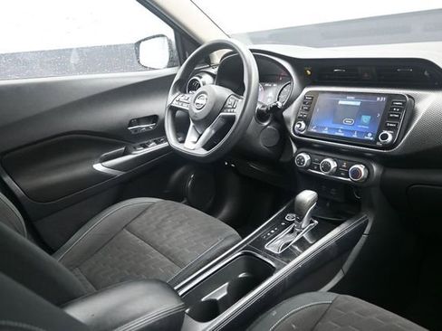 Used 2023 Nissan Kicks SV FWD image 17