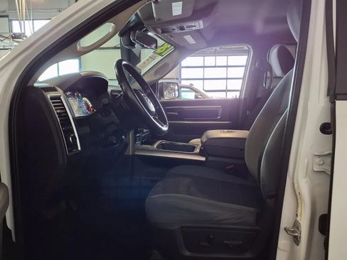 Used 2018 RAM 1500 Big Horn AWD/4WD image 16