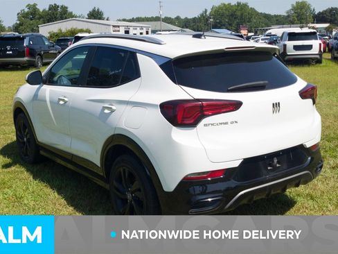 Used 2024 Buick Encore GX Sport Touring FWD image 4