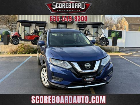 Used 2018 Nissan Rogue S image 1
