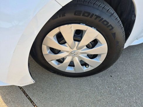 Used 2020 Toyota Corolla L FWD image 9